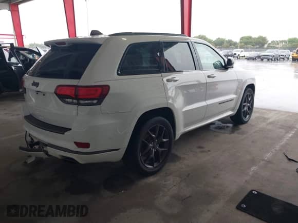 2020 Jeep Grand Cherokee Limited z VIN 1C4RJEBGXLC113663, wystawiony jako IAAI lot #42412392 z przebiegiem 58 109 mil mil oraz . Historia ofert i sprzedaży dostępna na DreamBid. Obrazek 4.