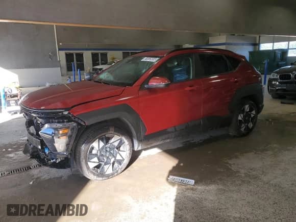 2025 Hyundai Kona SEL с VIN KM8HB3AB9SU321170, выставлен на аукционе Copart как лот 87032655 с пробегом 5 884 миль миль и Чистый • Clean title. История ставок и продаж доступна на DreamBid. Изображение 1.