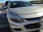 2016 Chevrolet Malibu LT z VIN 1G1ZE5STXGF301579, wystawiony jako Copart lot #84935235 z przebiegiem 94 018 mil mil oraz Szkoda całkowita • Salvage title. Historia ofert i sprzedaży dostępna na DreamBid. Obrazek 13.