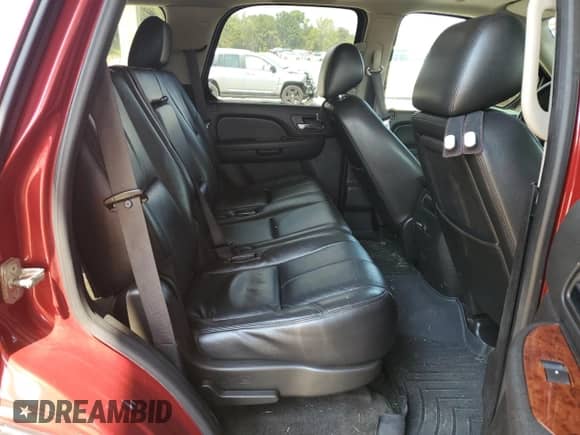 2013 Chevrolet Tahoe LT with VIN 1GNSCBE06DR218778, listed as a Copart auction lot 81143225 with 199,113 mi miles and Salvage title. Bid and sale history available at DreamBid. Image 10.