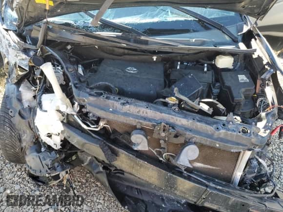 2015 Toyota Sienna SE Premium with VIN 5TDXK3DC2FS596961, listed as a Copart auction lot 89636705 with 107,881 mi miles and Salvage title. Bid and sale history available at DreamBid. Image 12.