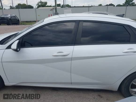 2021 Hyundai Elantra SE with VIN 5NPLL4AGXMH035189, listed as a IAAI auction lot 42918178 with 81,040 mi miles and . Bid and sale history available at DreamBid. Image 13.