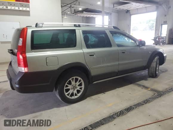 2006 Volvo XC70 with VIN YV4SZ592561209850, listed as a Copart auction lot 80675685 with 213,766 mi miles and Salvage title. Bid and sale history available at DreamBid. Image 3.