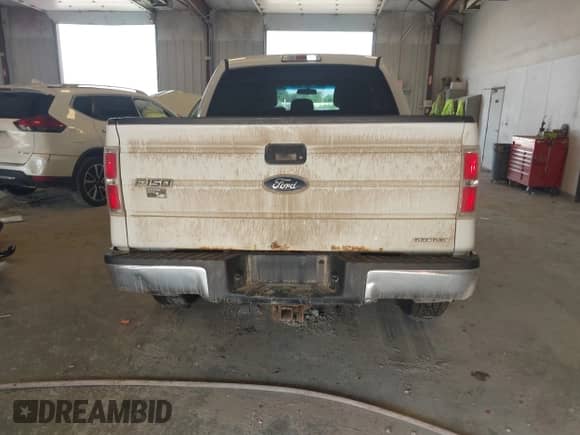 2014 Ford F-150 XL с VIN 1FTFW1EF8EFA80244, выставлен на аукционе IAAI как лот 42992239 с пробегом 193 600 миль миль и . История ставок и продаж доступна на DreamBid. Изображение 16.