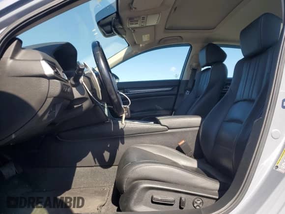 2021 Honda Accord Touring с VIN 1HGCV2F94MA014534, выставлен на аукционе Copart как лот 81556515 с пробегом 36 829 миль миль и Списание • Salvage title. История ставок и продаж доступна на DreamBid. Изображение 7.