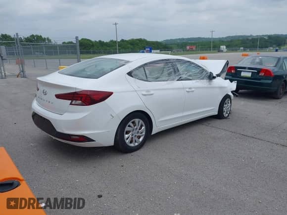 2019 Hyundai Elantra SE with VIN 5NPD74LF8KH483070, listed as a IAAI auction lot 43058323 with 93,015 mi miles and . Bid and sale history available at DreamBid. Image 4.