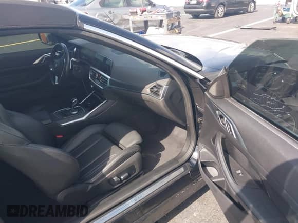 2023 BMW 4 Series 430i z VIN WBA23AT03PCL81706, wystawiony jako IAAI lot #42534918 z przebiegiem 42 362 mil mil oraz . Historia ofert i sprzedaży dostępna na DreamBid. Obrazek 5.