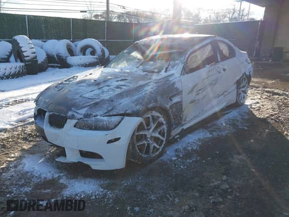 2009 BMW M3 with VIN WBSWD93519PY43499, listed as a IAAI auction lot 41373944 with 86,466 mi miles and . Bid and sale history available at DreamBid. Image 17.