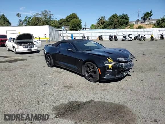2018 Chevrolet Camaro 2SS z VIN 1G1FH3D73J0103533, wystawiony jako Copart lot #57606025 z przebiegiem 102 746 mil mil oraz Szkoda całkowita • Salvage title. Historia ofert i sprzedaży dostępna na DreamBid. Obrazek 14.