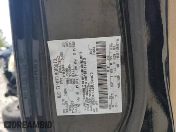 2006 Ford Explorer XLT с VIN 1FMEU73E26UB70870, выставлен на аукционе Copart как лот 70656335 с пробегом 203 258 миль миль и Списание • Salvage title. История ставок и продаж доступна на DreamBid. Изображение 12.
