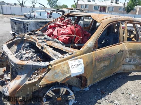 2010 Chevrolet Traverse LS с VIN 1GNLREED5AS141767, выставлен на аукционе IAAI как лот 42330897 с пробегом Не указан миль и . История ставок и продаж доступна на DreamBid. Изображение 6.