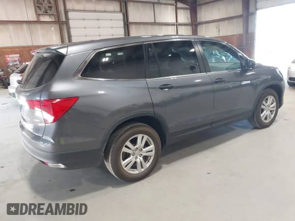 2018 Honda Pilot LX с VIN 5FNYF6H1XJB015593, выставлен на аукционе IAAI как лот 43266013 с пробегом 44 737 миль миль и . История ставок и продаж доступна на DreamBid. Изображение 4.