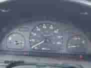 2000 Chevrolet Metro Lsi z VIN 2C1MR5226Y6715724, wystawiony jako IAAI lot #42726106 z przebiegiem 156 290 mil mil oraz . Historia ofert i sprzedaży dostępna na DreamBid. Obrazek 7.