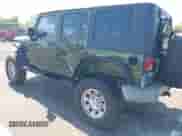 2007 Jeep Wrangler Unlimited Sahara с VIN 1J4GA59157L198095, выставлен на аукционе IAAI как лот 43011519 с пробегом 198 022 миль миль и . История ставок и продаж доступна на DreamBid. Изображение 3.