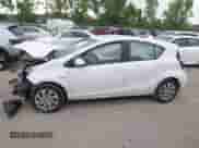 2015 Toyota Prius One z VIN JTDKDTB38F1576685, wystawiony jako IAAI lot #43028634 z przebiegiem 153 700 mil mil oraz . Historia ofert i sprzedaży dostępna na DreamBid. Obrazek 15.