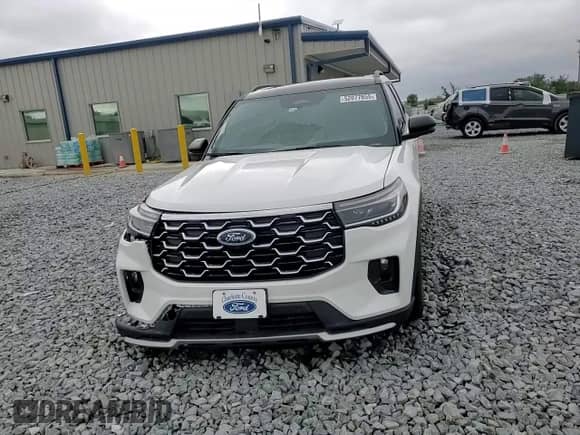 2025 Ford Explorer с VIN 1FMUK7HH8SGA05659, выставлен на аукционе Copart как лот 52077855 с пробегом 3 037 миль миль и Списание • Salvage title. История ставок и продаж доступна на DreamBid. Изображение 15.