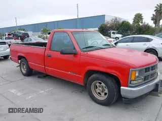 1996 Chevrolet Silverado 1500 z VIN 1GCEC14W7TZ224738, wystawiony jako IAAI lot #42064837 z przebiegiem 221 122 mil mil oraz . Historia ofert i sprzedaży dostępna na DreamBid. Obrazek 1.