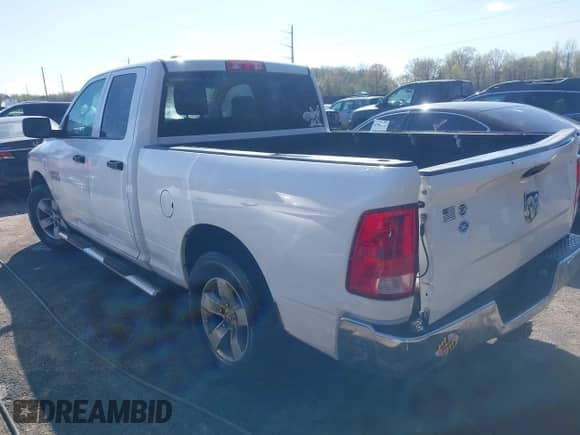 2016 Ram 1500 Tradesman with VIN 1C6RR6FG7GS170169, listed as a IAAI auction lot 41958791 with 212,981 mi miles and . Bid and sale history available at DreamBid. Image 3.