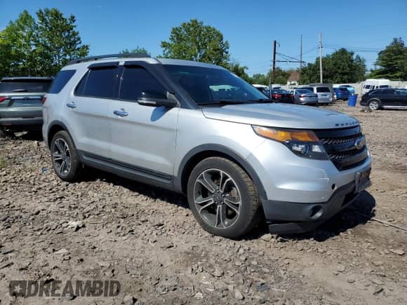 2014 Ford Explorer Sport с VIN 1FM5K8GTXEGA40630, выставлен на аукционе Copart как лот 69892825 с пробегом 104 793 миль миль и Списание • Salvage title. История ставок и продаж доступна на DreamBid. Изображение 4.