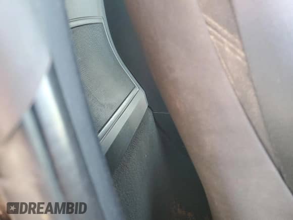 2006 BMW Z4 3.0i с VIN 4USBU33546LW58847, выставлен на аукционе Copart как лот 60427135 с пробегом 119 808 миль миль и Списание • Salvage title. История ставок и продаж доступна на DreamBid. Изображение 10.