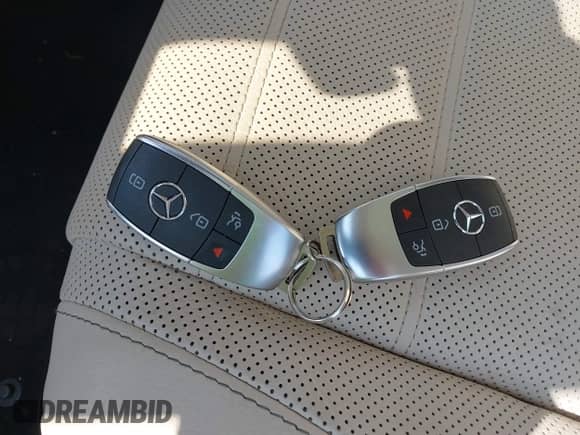 2022 Mercedes-Benz GLS 450 with VIN 4JGFF5KE0NA629494, listed as a IAAI auction lot 42722063 with 36,077 mi miles and . Bid and sale history available at DreamBid. Image 11.