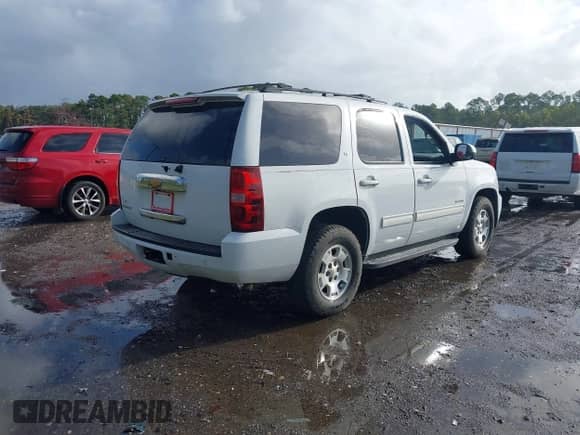 2014 Chevrolet Tahoe LT с VIN 1GNSCBE0XER199816, выставлен на аукционе IAAI как лот 43352185 с пробегом 179 889 миль миль и . История ставок и продаж доступна на DreamBid. Изображение 4.