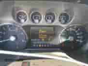 2011 Ford F-250 XL z VIN 1FT7W2BT8BEA25993, wystawiony jako Copart lot #87242215 z przebiegiem 380 430 mil mil oraz Czysty tytuł • Clean title. Historia ofert i sprzedaży dostępna na DreamBid. Obrazek 9.