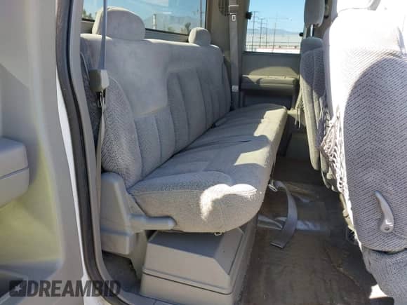 1998 Chevrolet Silverado 1500 z VIN 1GCEC19M2WR124476, wystawiony jako IAAI lot #43159488 z przebiegiem 152 969 mil mil oraz . Historia ofert i sprzedaży dostępna na DreamBid. Obrazek 8.