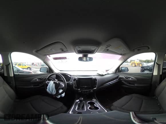 2019 Chevrolet Traverse LS z VIN 1GNERFKW5KJ314599, wystawiony jako IAAI lot #43197716 z przebiegiem 102 349 mil mil oraz . Historia ofert i sprzedaży dostępna na DreamBid. Obrazek 18.