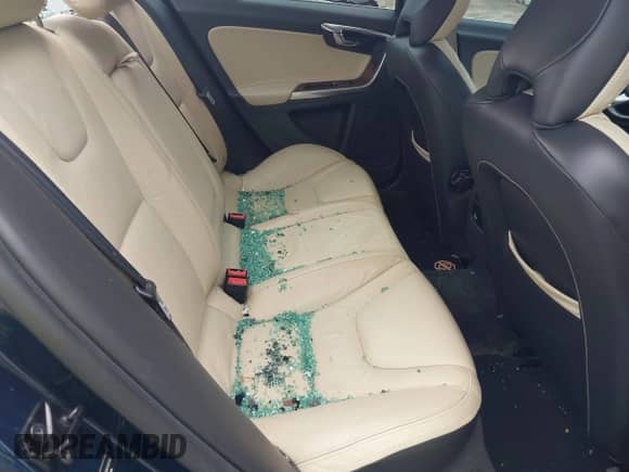 2012 Volvo S60 T5 с VIN YV1622FS9C2025121, выставлен на аукционе IAAI как лот 43027092 с пробегом 197 230 миль миль и . История ставок и продаж доступна на DreamBid. Изображение 8.