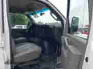 2017 Chevrolet Express Cargo с VIN 1GCWGAFF0H1103433, выставлен на аукционе IAAI как лот 42926538 с пробегом 266 949 миль миль и . История ставок и продаж доступна на DreamBid. Изображение 5.