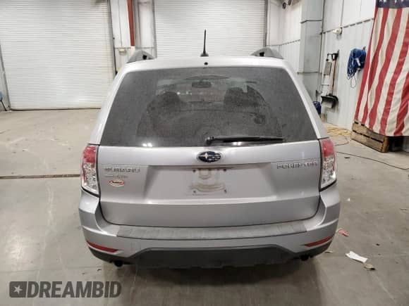 2012 Subaru Forester X Premium z VIN JF2SHBDC1CH461863, wystawiony jako Copart lot #82560625 z przebiegiem 203 261 mil mil oraz Czysty tytuł • Clean title. Historia ofert i sprzedaży dostępna na DreamBid. Obrazek 6.