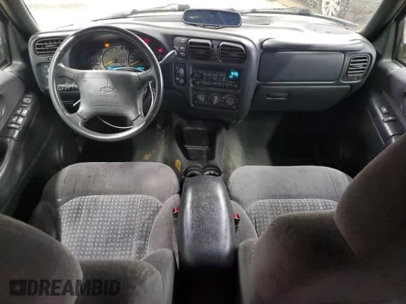 1998 Chevrolet Blazer LT z VIN 1GNDT13W5W2158448, wystawiony jako Copart lot #51223255 z przebiegiem 298 952 mil mil oraz Szkoda całkowita • Salvage title. Historia ofert i sprzedaży dostępna na DreamBid. Obrazek 8.