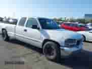 2000 GMC Sierra 1500 SLE с VIN 1GTEC19T4YE148280, выставлен на аукционе IAAI как лот 42510008 с пробегом 219 144 миль миль и . История ставок и продаж доступна на DreamBid. Изображение 1.