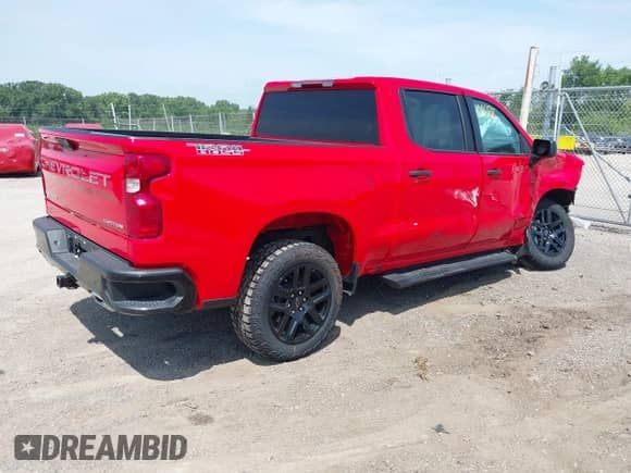 2024 Chevrolet Silverado 1500 Custom Trail Boss с VIN 3GCUDCED8RG298504, выставлен на аукционе IAAI как лот 42701688 с пробегом 5 740 миль миль и . История ставок и продаж доступна на DreamBid. Изображение 4.