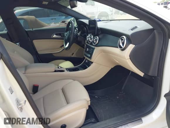 2017 Mercedes-Benz CLA 250 с VIN WDDSJ4EB7HN422567, выставлен на аукционе IAAI как лот 42351749 с пробегом 46 146 миль миль и . История ставок и продаж доступна на DreamBid. Изображение 5.