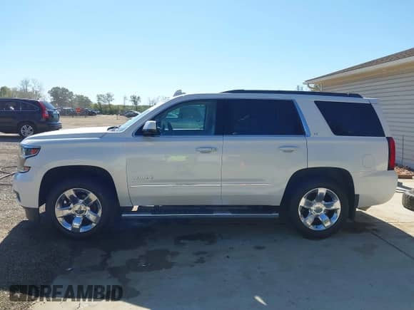 2019 Chevrolet Tahoe LT с VIN 1GNSKBKC2KR182229, выставлен на аукционе IAAI как лот 43427239 с пробегом 120 618 миль миль и . История ставок и продаж доступна на DreamBid. Изображение 15.