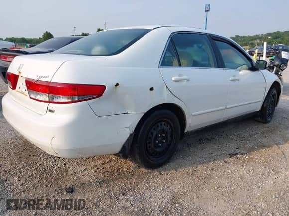 2004 Honda Accord LX с VIN 1HGCM66374A082705, выставлен на аукционе IAAI как лот 42441929 с пробегом 311 069 миль миль и . История ставок и продаж доступна на DreamBid. Изображение 4.