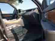 2010 Land Rover Range Rover Sport HSE Lux z VIN SALSK2D45AA218841, wystawiony jako IAAI lot #42575506 z przebiegiem Nie podano mil oraz . Historia ofert i sprzedaży dostępna na DreamBid. Obrazek 5.