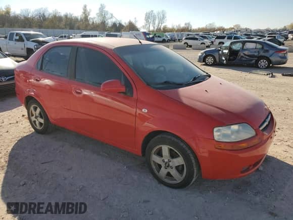 2006 Chevrolet Aveo LS z VIN KL1TD56696B662643, wystawiony jako Copart lot #82846974 z przebiegiem 169 780 mil mil oraz Czysty tytuł • Clean title. Historia ofert i sprzedaży dostępna na DreamBid. Obrazek 4.