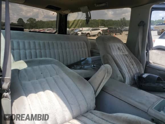 1993 Chevrolet Blazer с VIN 1GNEK18K1PJ400818, выставлен на аукционе Copart как лот 62521155 с пробегом 441 029 миль миль и Списание • Salvage title. История ставок и продаж доступна на DreamBid. Изображение 11.