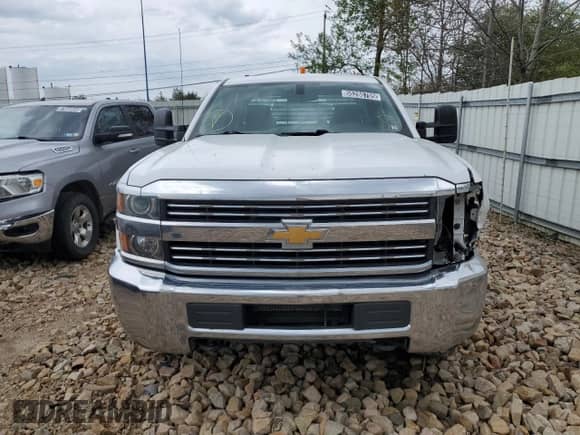 2017 Chevrolet Silverado 2500HD Work Truck with VIN 1GC1KUEG9HF227627, listed as a Copart auction lot 55286705 with 229,289 mi miles and Clean title. Bid and sale history available at DreamBid. Image 5.