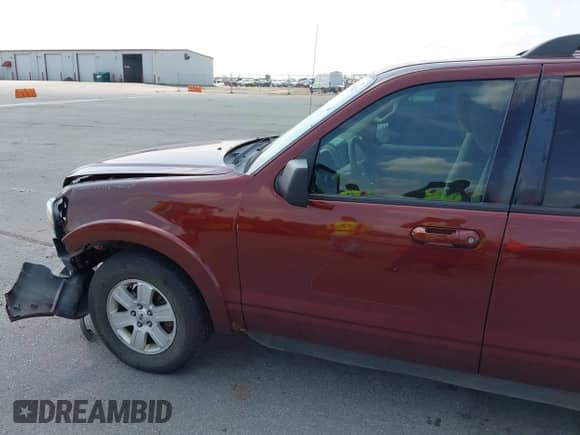 2009 Ford Explorer XLT with VIN 1FMEU73EX9UA35463, listed as a IAAI auction lot 42898042 with 139,026 mi miles and . Bid and sale history available at DreamBid. Image 16.