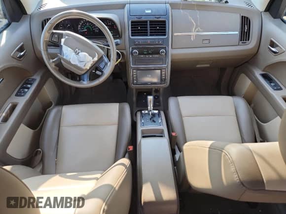 2009 Dodge Journey R/T z VIN 3D4GG67V69T503081, wystawiony jako Copart lot #60400315 z przebiegiem 97 098 mil mil oraz Szkoda całkowita • Salvage title. Historia ofert i sprzedaży dostępna na DreamBid. Obrazek 8.