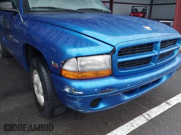 1998 Dodge Dakota SLT z VIN 1B7FL26X5WS641384, wystawiony jako IAAI lot #43448644 z przebiegiem 230 235 mil mil oraz . Historia ofert i sprzedaży dostępna na DreamBid. Obrazek 12.