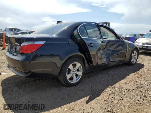 2007 BMW 5 Series 530xi с VIN WBANF73537CU25240, выставлен на аукционе Copart как лот 69314575 с пробегом 141 594 миль миль и На запчасти • Non repairable. История ставок и продаж доступна на DreamBid. Изображение 3.