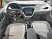 2017 Chevrolet Bolt EV Premier с VIN 1G1FX6S05H4182216, выставлен на аукционе Copart как лот 87244405 с пробегом Не указан миль и Списание • Salvage title. История ставок и продаж доступна на DreamBid. Изображение 8.