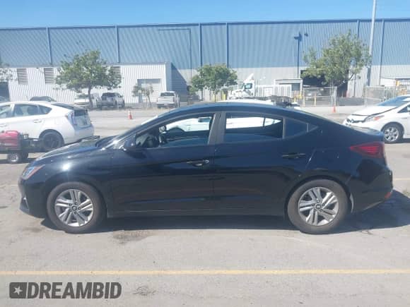 2019 Hyundai Elantra Limited с VIN KMHD84LF0KU843978, выставлен на аукционе IAAI как лот 42951794 с пробегом 116 738 миль миль и . История ставок и продаж доступна на DreamBid. Изображение 14.