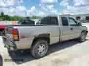 2000 GMC Sierra 1500 SLE with VIN 1GTEK19TXYZ262103, listed as a Copart auction lot 63102155 with 329,241 mi miles and Clean title. Bid and sale history available at DreamBid. Image 3.