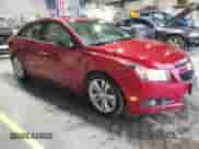 2012 Chevrolet Cruze LTZ z VIN 1G1PH5SC3C7194037, wystawiony jako Copart lot #85600105 z przebiegiem 136 584 mil mil oraz Szkoda całkowita • Salvage title. Historia ofert i sprzedaży dostępna na DreamBid. Obrazek 4.